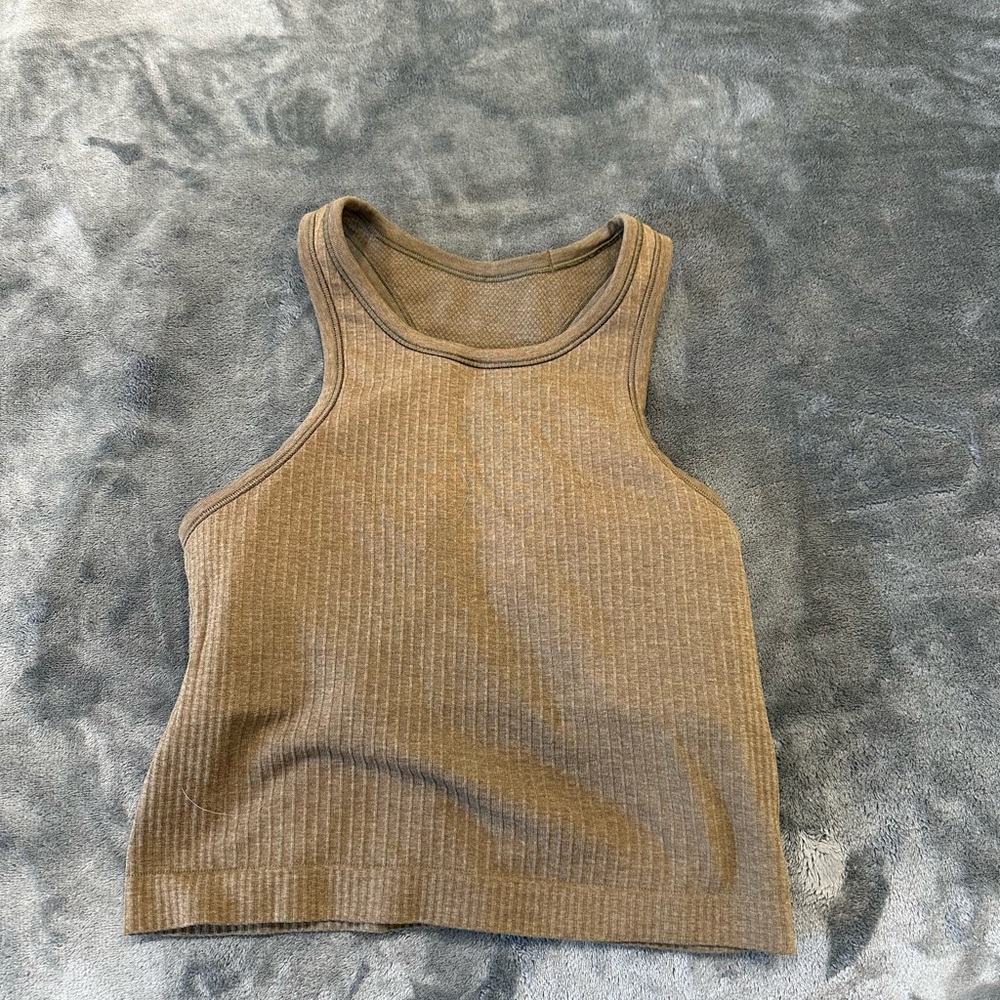 Lululemon cropped Tank